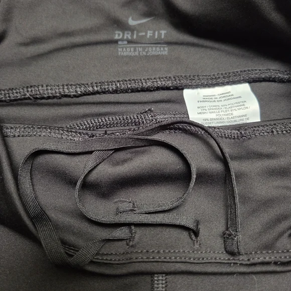 Nike Women's Black Leggings with White Swoosh - Picture 12 of 12